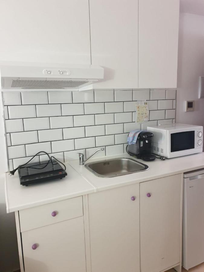Apartamentos Dona Lola إشبيلية المظهر الخارجي الصورة