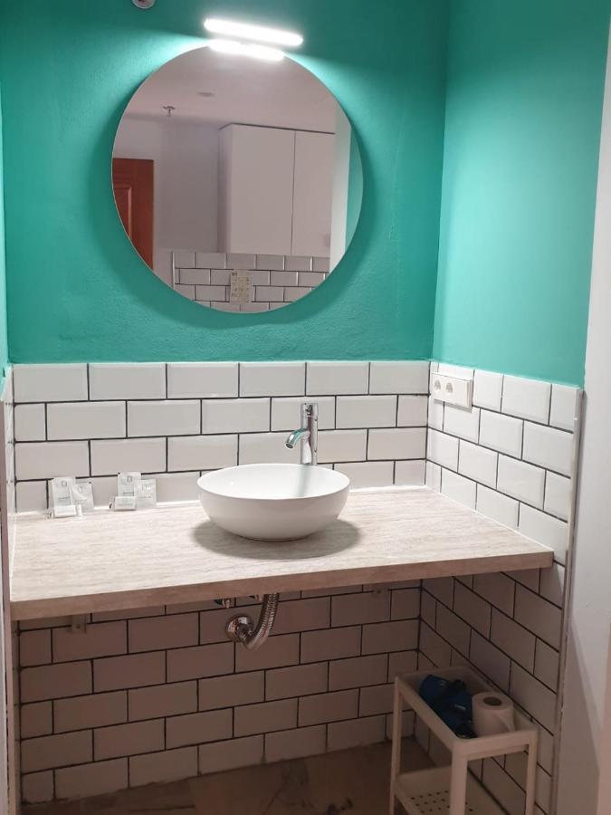 Apartamentos Dona Lola إشبيلية المظهر الخارجي الصورة