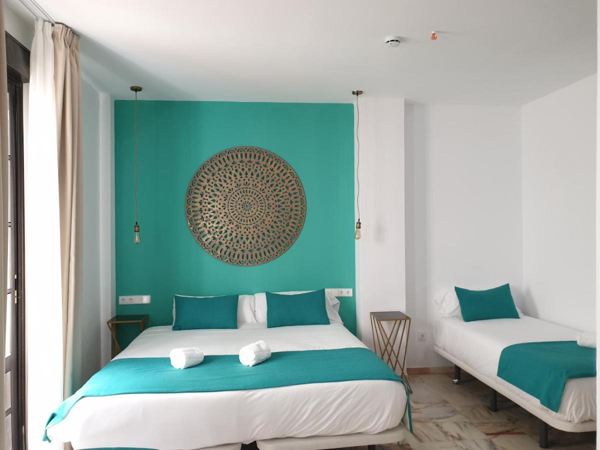 Apartamentos Dona Lola إشبيلية المظهر الخارجي الصورة