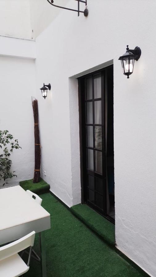 Apartamentos Dona Lola إشبيلية المظهر الخارجي الصورة