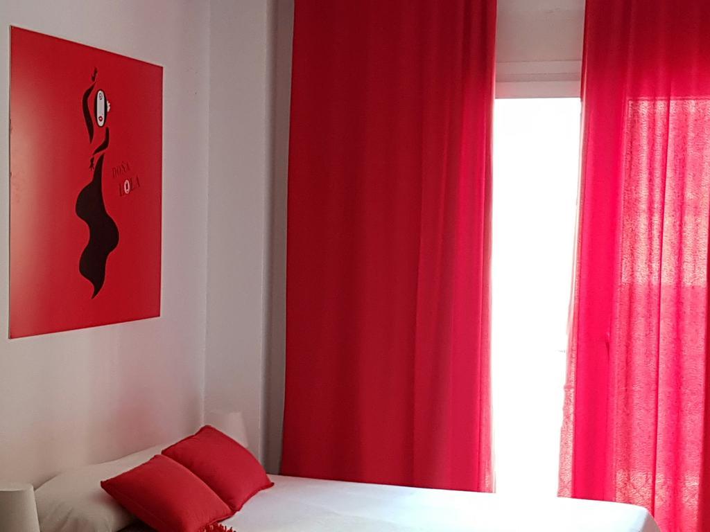 Apartamentos Dona Lola إشبيلية المظهر الخارجي الصورة
