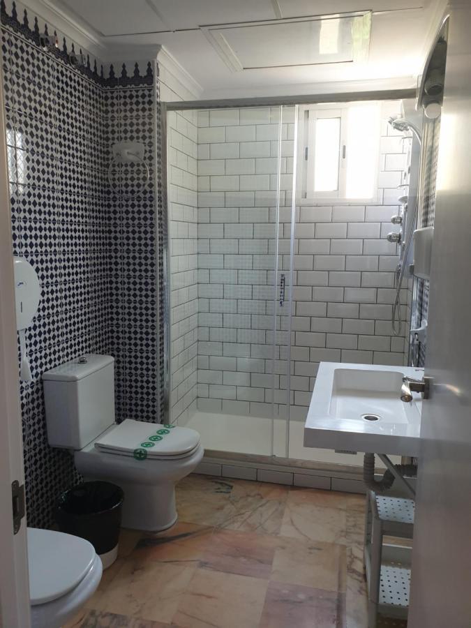 Apartamentos Dona Lola إشبيلية المظهر الخارجي الصورة